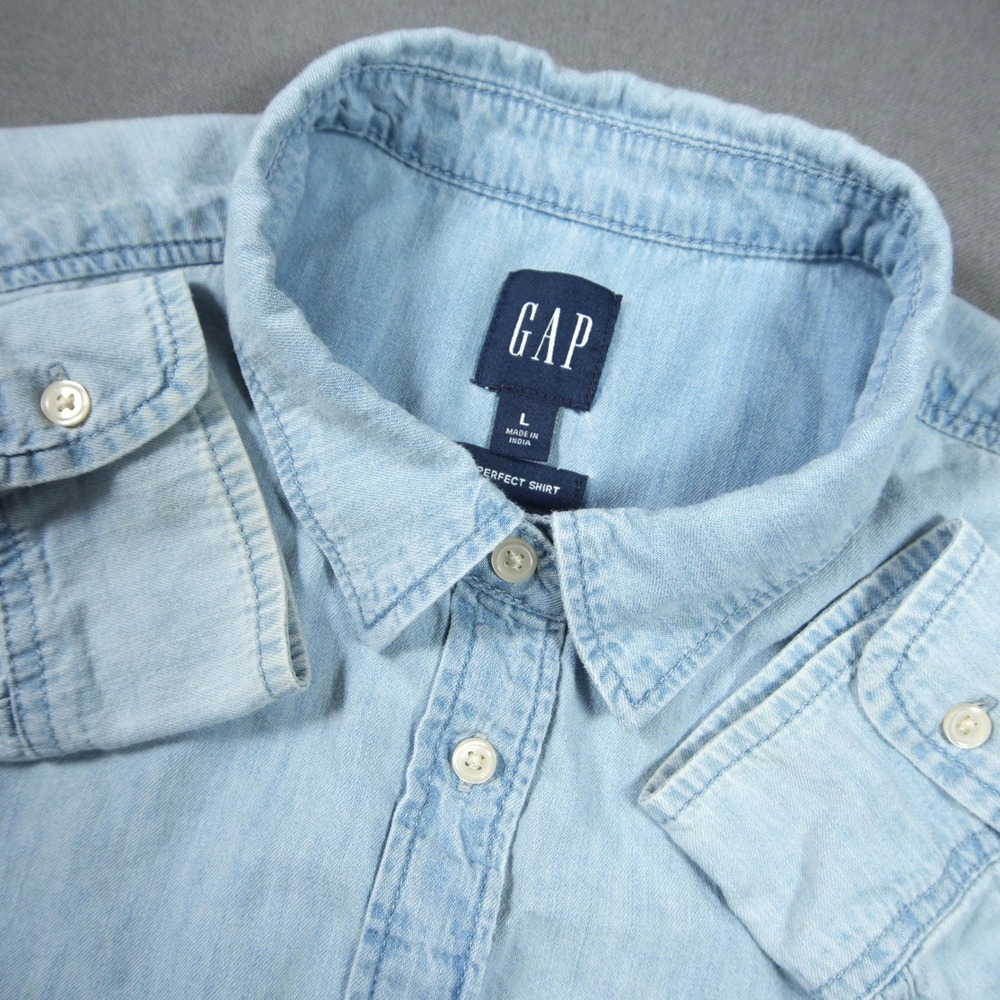 Gap Perfect Chambray Denim Women Pocket L Shirt Prep LightWash Coastal Western